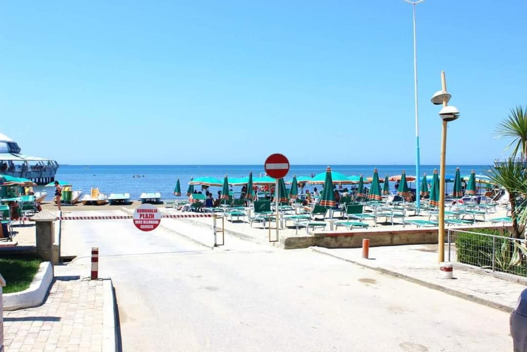 Vila Ivina Durres Bagian luar foto