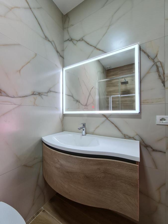 Vila Ivina Durres Bagian luar foto