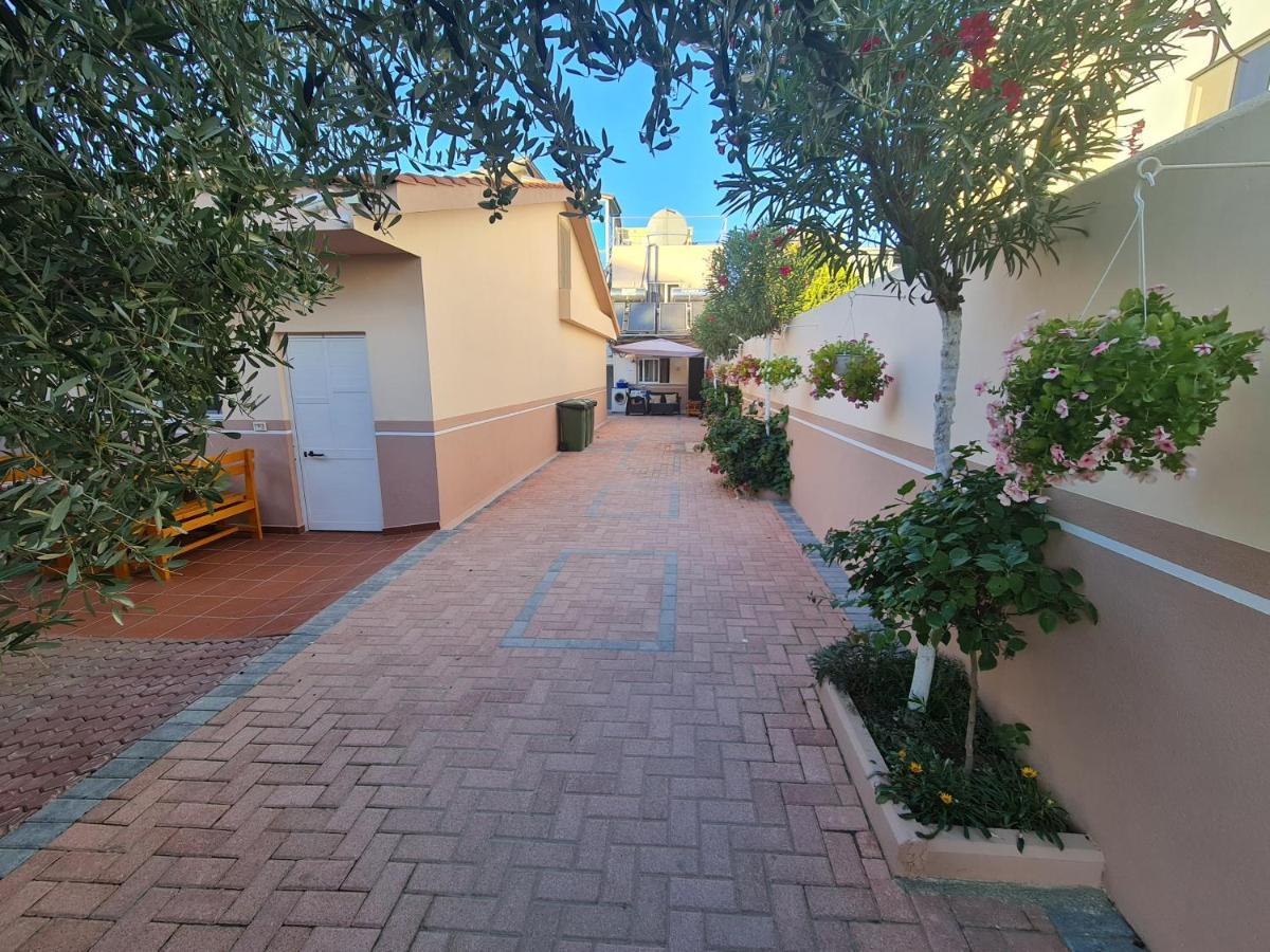Vila Ivina Durres Bagian luar foto